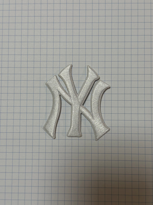 New York Yankees White Embroidered Iron On Patch